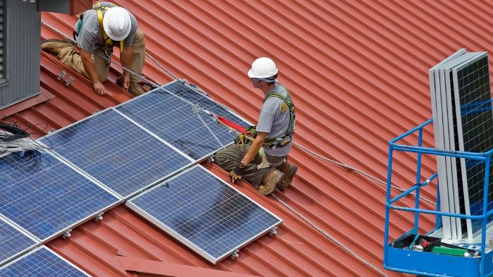 Tham khảo hướng dẫn chi tiết cách lắp pin năng lượng mặt trời trên mái tôn