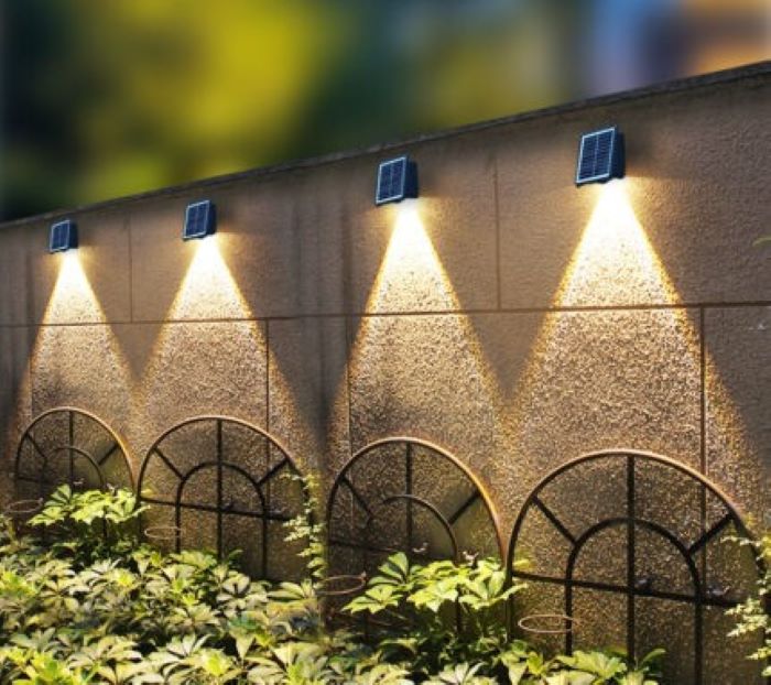 Hình ảnh đèn năng lượng mặt trời gắn tường