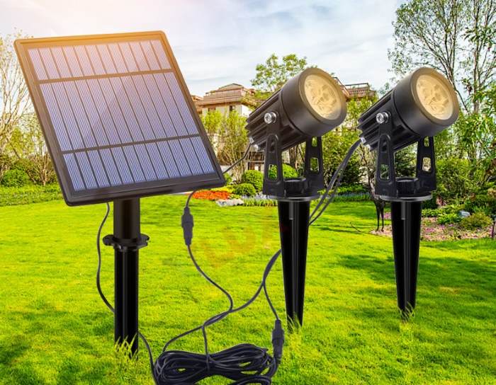 Hình ảnh đèn rọi cảnh quan năng lượng mặt trời