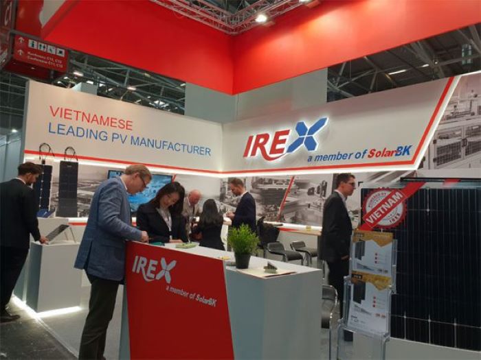 Nhà máy IREX sở hữu dây chuyền sản xuất tế bào quang điện tự động hóa 100%