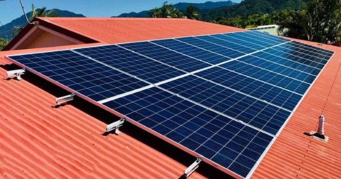 Các yếu tố ảnh hưởng đến giá hệ thống điện năng lượng mặt trời hòa lưới