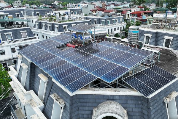 Lắp điện mặt trời mái nhà là cách tiết kiệm chi phí hiệu quả nhất