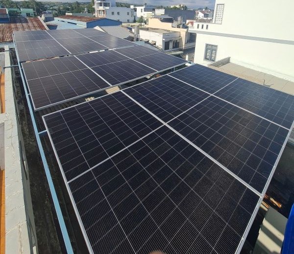 Tham khảo cách tính công suất pin mặt trời gia đình phù hợp với nhu cầu sử dụng