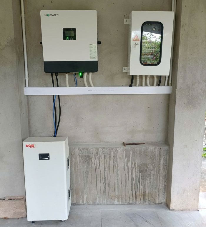 Cấu hình hệ thống điện mặt trời hybrid 14,28kWp tại Mũi Né